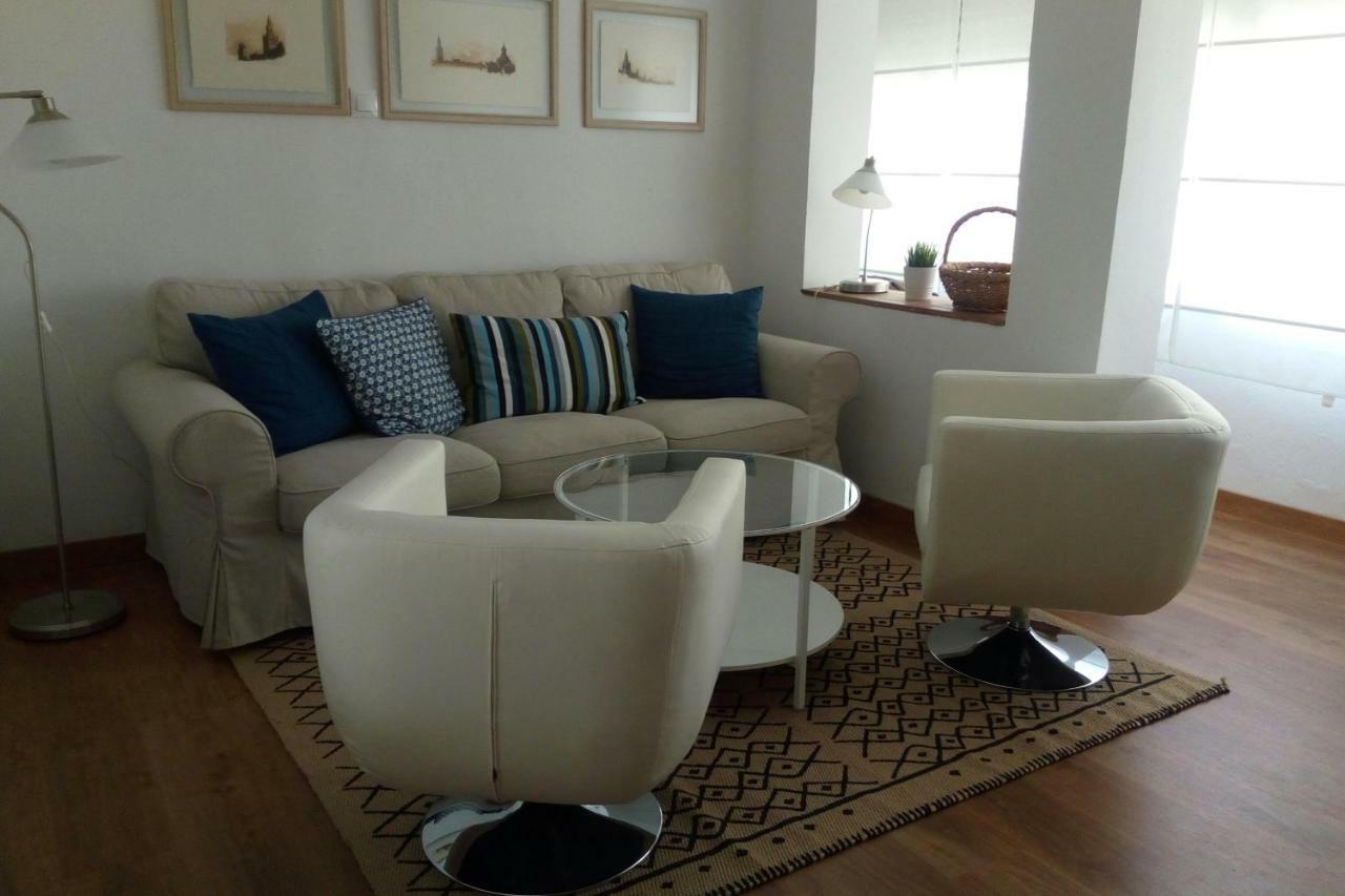 Apartment Triana To Sevilla Bagian luar foto