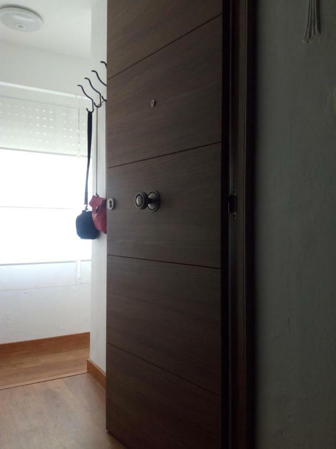 Apartment Triana To Sevilla Bagian luar foto