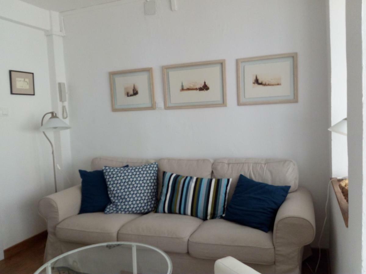 Apartment Triana To Sevilla Bagian luar foto
