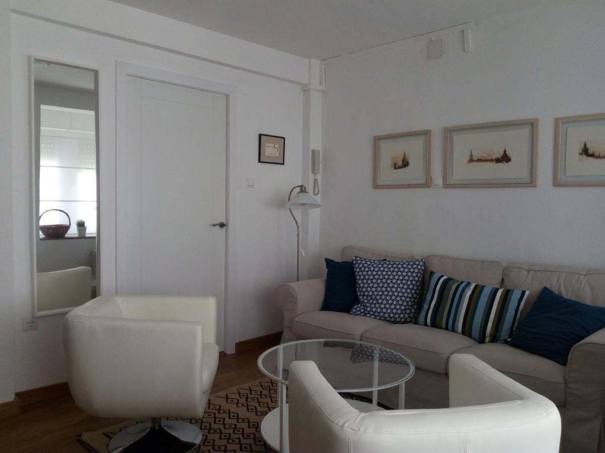 Apartment Triana To Sevilla Bagian luar foto