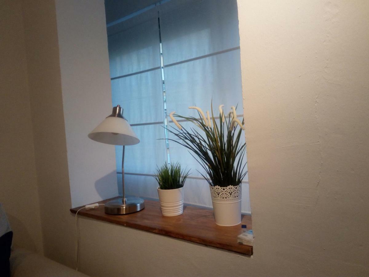 Apartment Triana To Sevilla Bagian luar foto