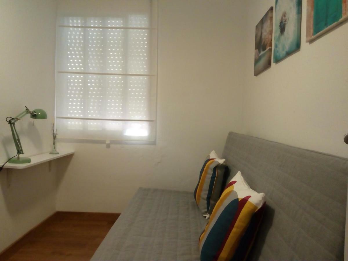 Apartment Triana To Sevilla Bagian luar foto