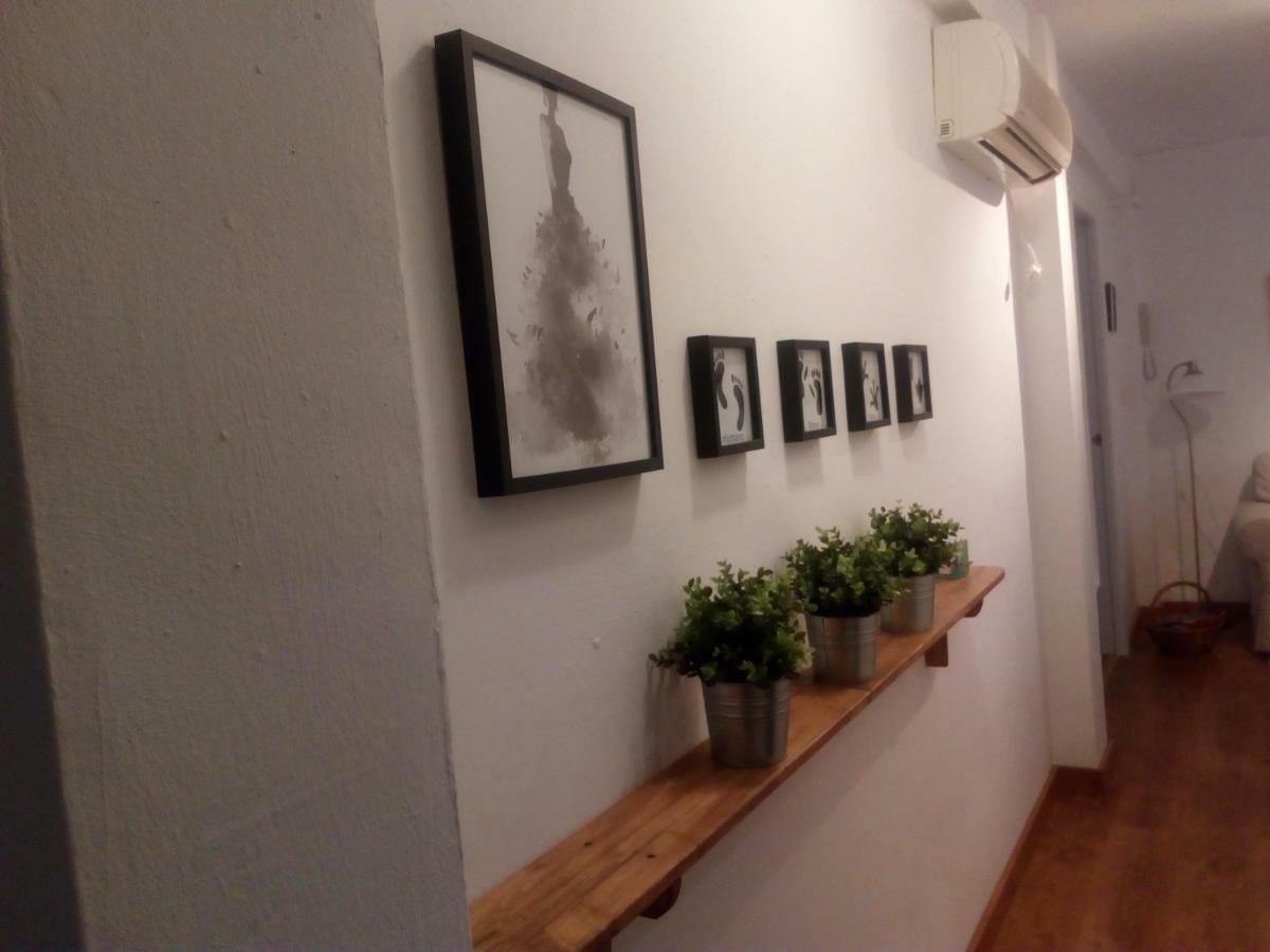 Apartment Triana To Sevilla Bagian luar foto
