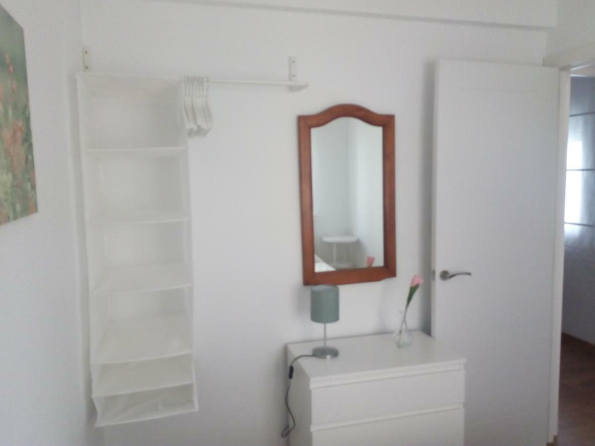 Apartment Triana To Sevilla Bagian luar foto
